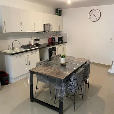 Apartment La Troyenne